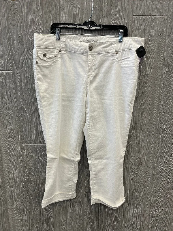 White Denim Capris Maurices, Size 20