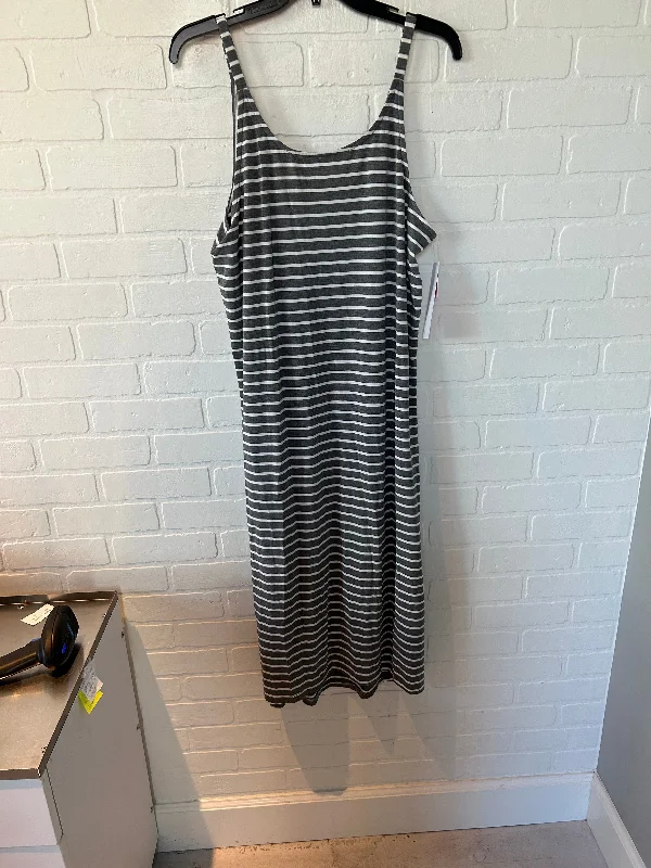 Dress Casual Maxi By Umgee In Grey & White, Size: L